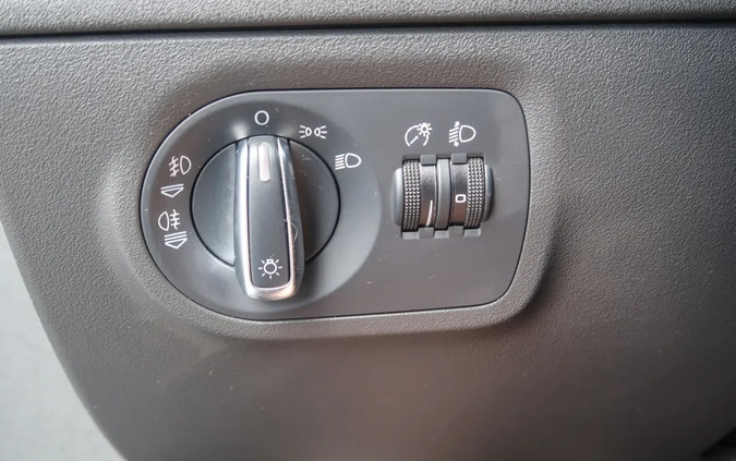Audi TT cena 29900 przebieg: 121825, rok produkcji 2010 z Ryn małe 742